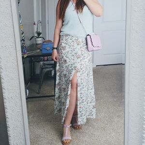 🆕🌿FLORAL MAXI SKIRT🌿